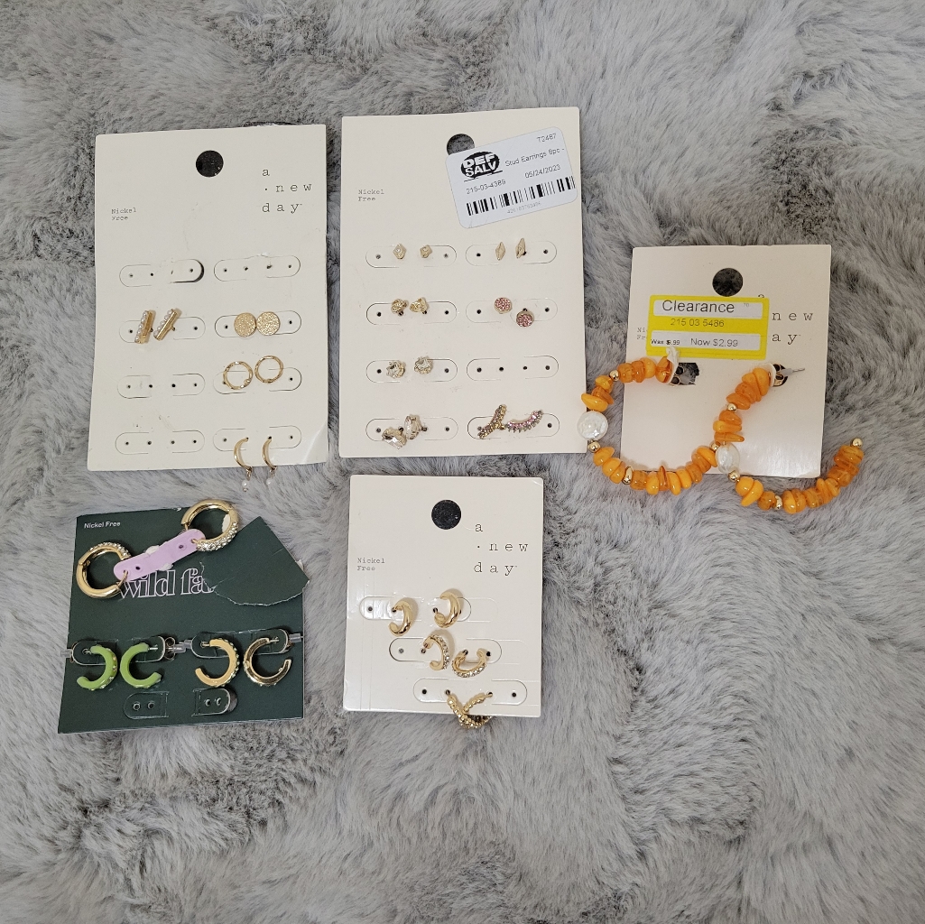 Nwt A New Day Assorted Earring Bundle 8$